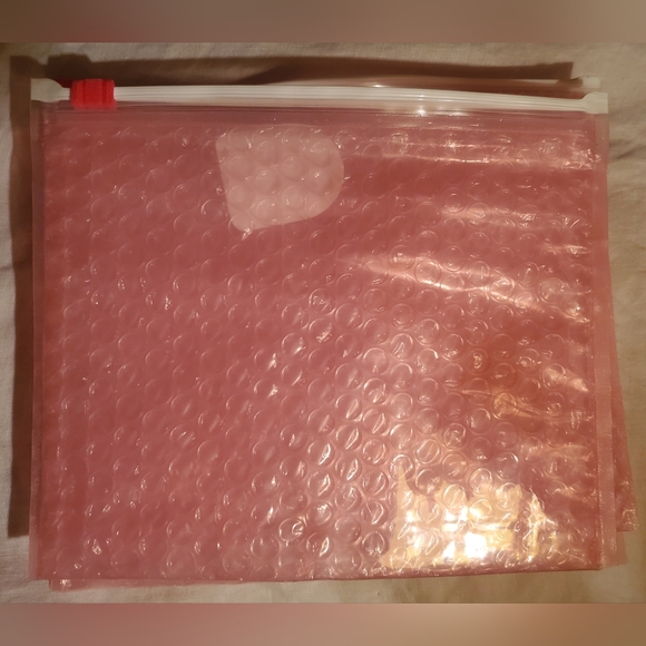 7 Glossier Pink Makeup Bags and 12 Glossier Stickers New Never Used - Picture 5 of 9